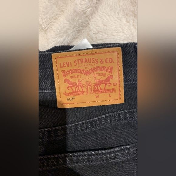 Levi's shorts - Black - Picture 3 of 3